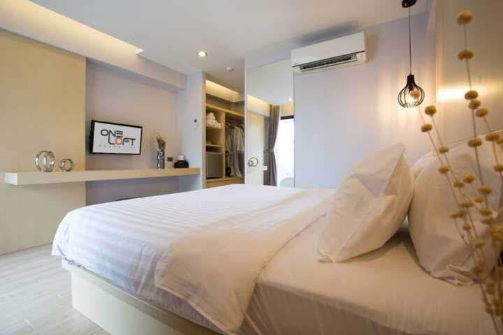 Room 13 of 82