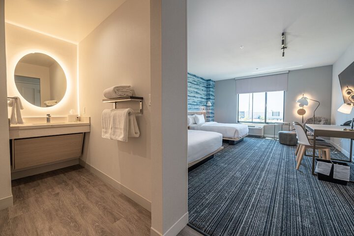 Room 6 of 51