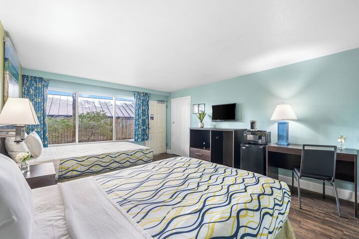 Room 34 of 120