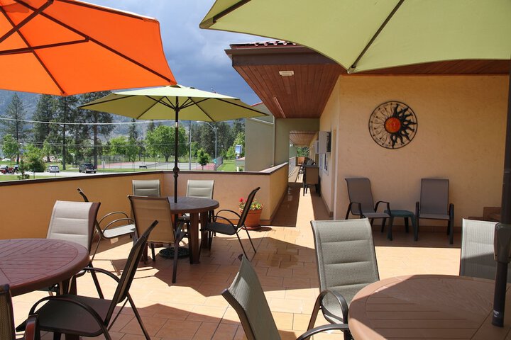 Sundeck 44 of 47
