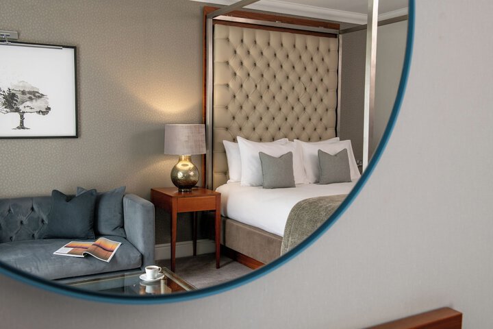 Room 16 of 52