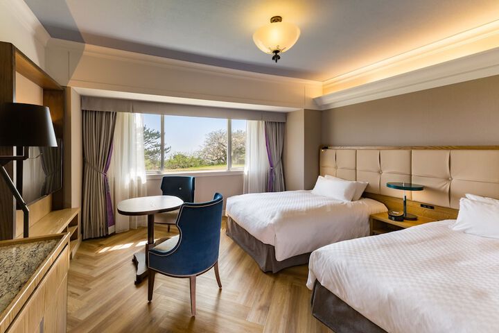 Room 4 of 110