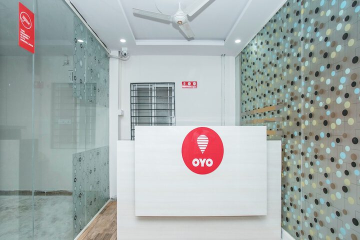OYO 13120 AMBROSIA