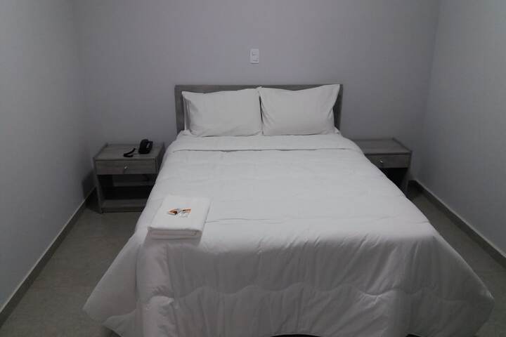Room 4 of 12