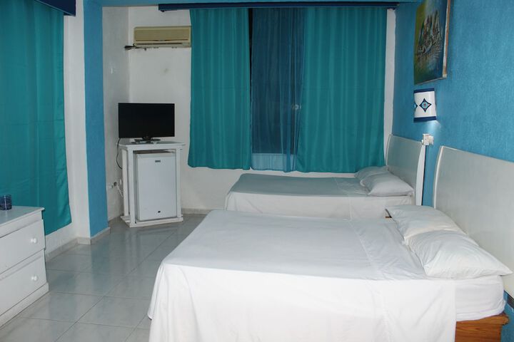 Room 7 of 51