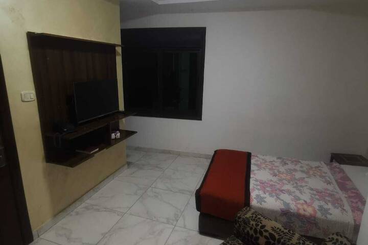 Room 5 of 45