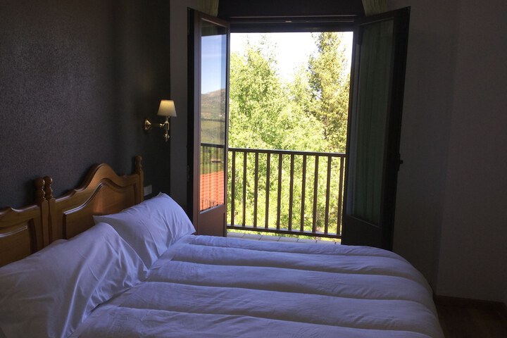 Hotel Cinco Castaños
