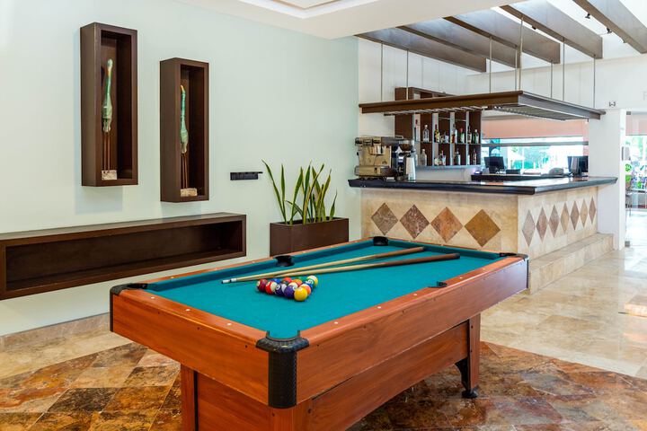 Guest Lobby
