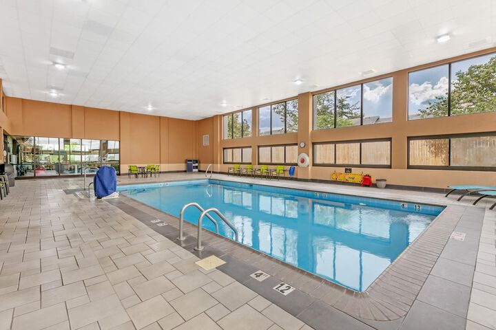 Pools & Facilities