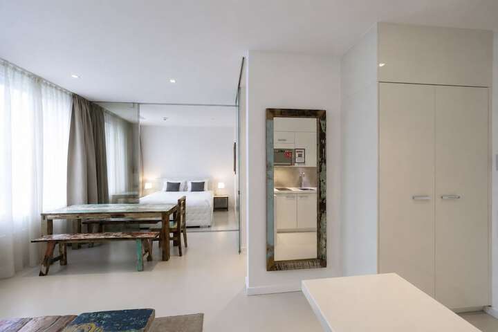 Room 43 of 124