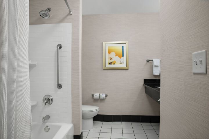 Room 26 of 60