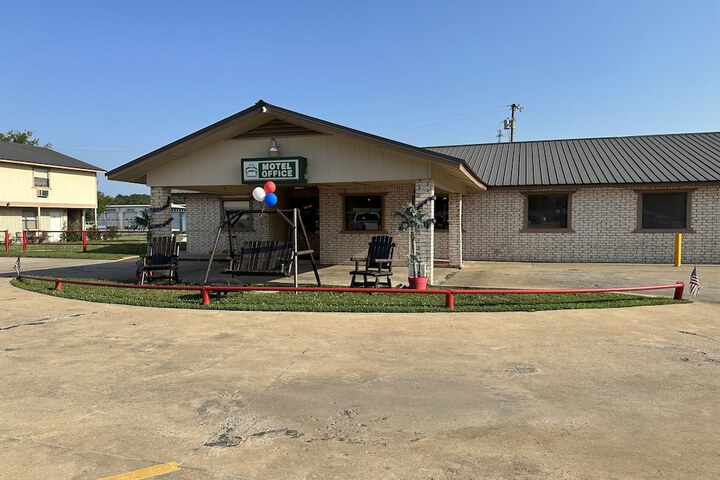 Image of Travelers Inn Motel