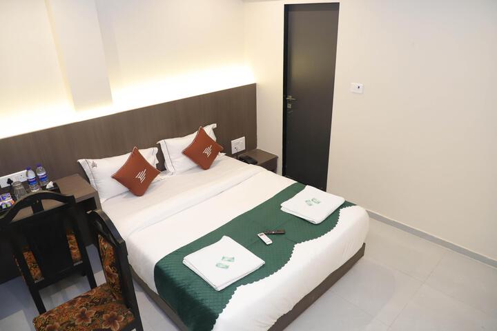 Room 32 of 36