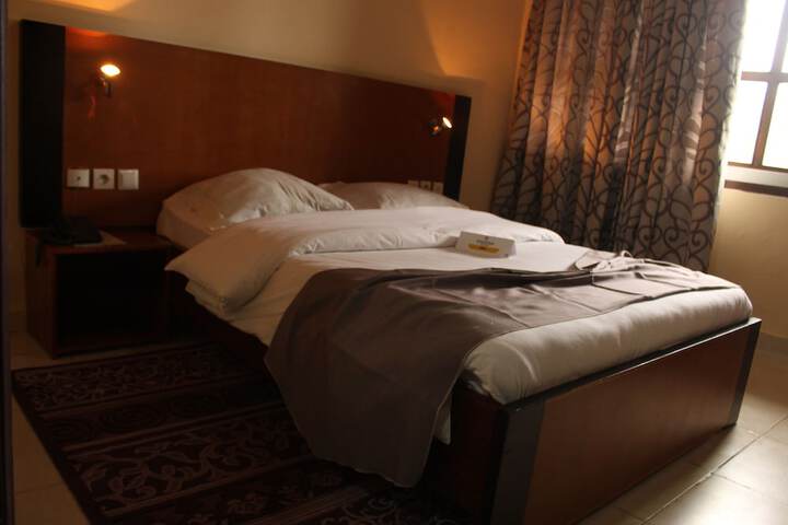 Room 15 of 37