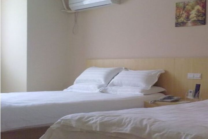 Room 3 of 9
