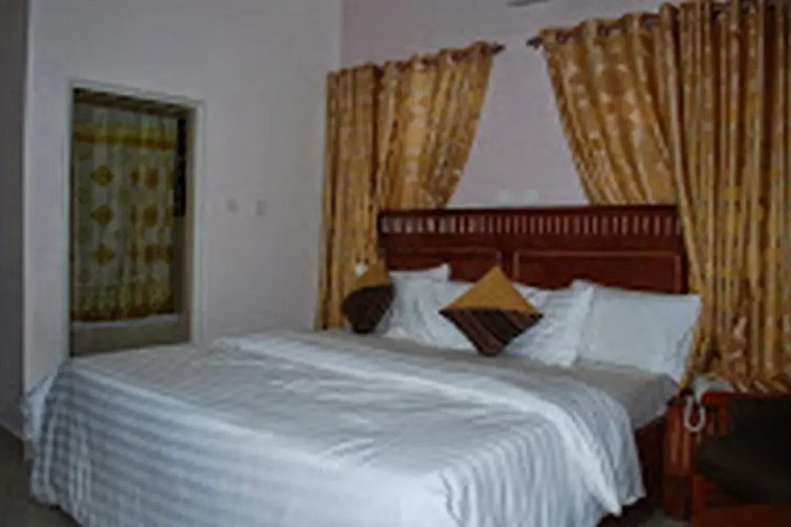 Room 3 of 12