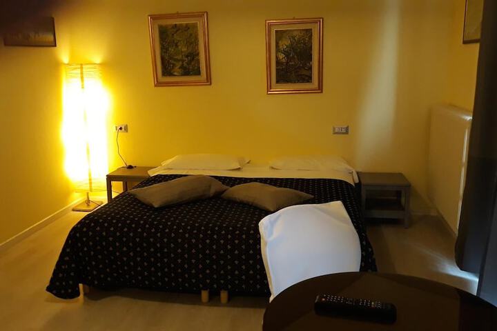 Room 12 of 53