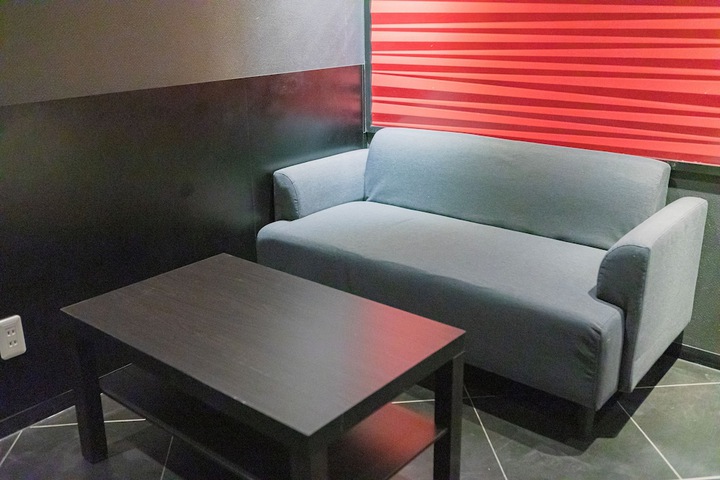 Room 42 of 257