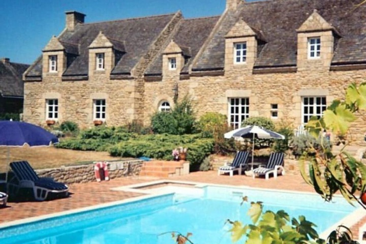 Pool Hotel