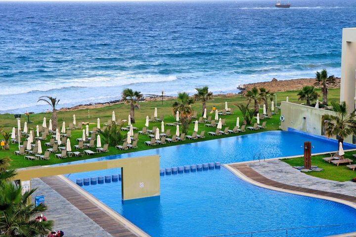 Pool 55 of 110