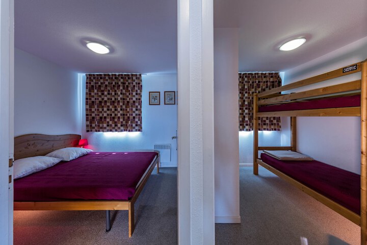 Room 4 of 19