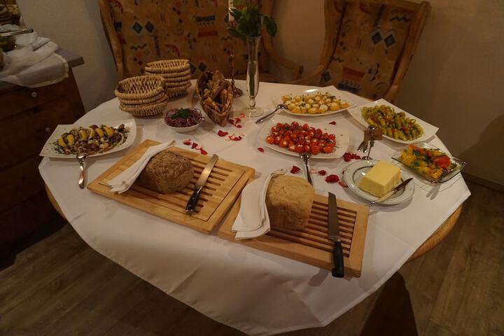 Dining 41 of 55
