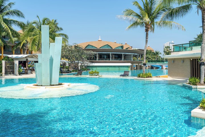 Pool 50 of 105