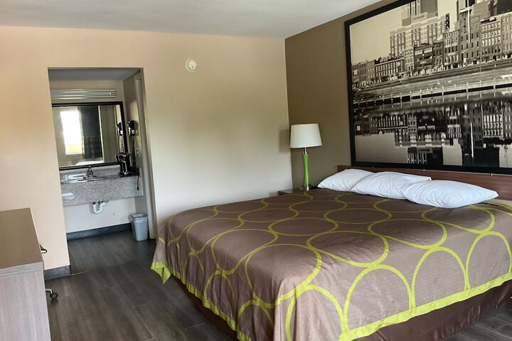 1 King Bed Mobility Accessible (7 of 27)