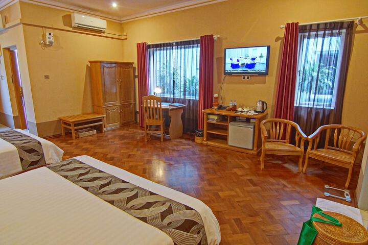 Room 15 of 79