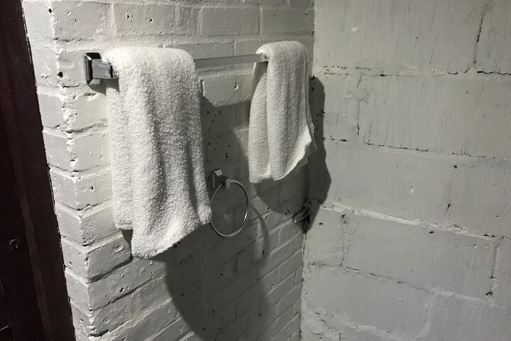 Room 15 of 19