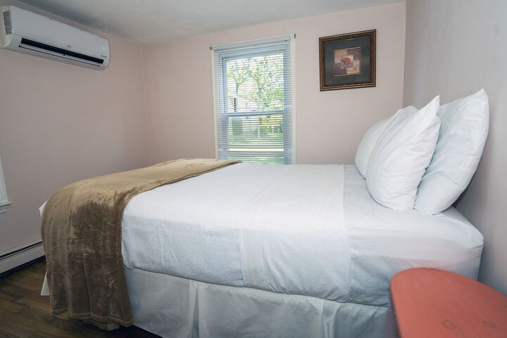 Room 16 of 125
