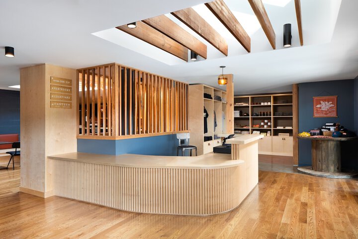 Guest Lobby