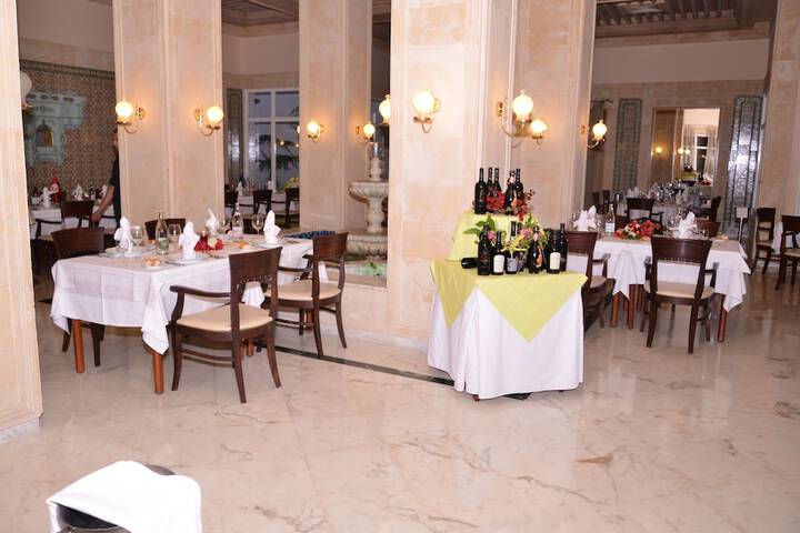 Dining 66 of 116