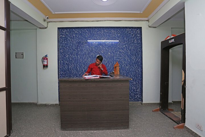 OYO 35827 Hotel Pilot Inn