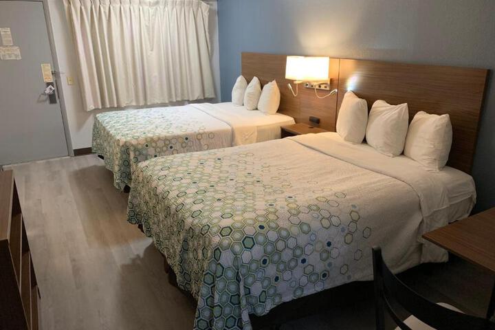 Studio 2 Double Beds (1 of 8)
