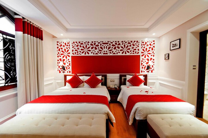 Room 7 of 34