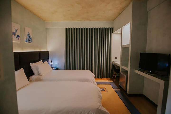 Room 36 of 59