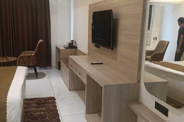 Room 3 of 15