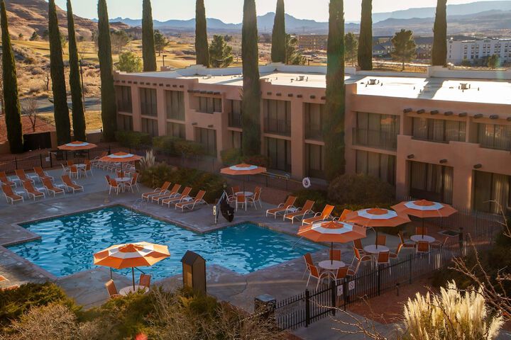 Pools & Facilities
