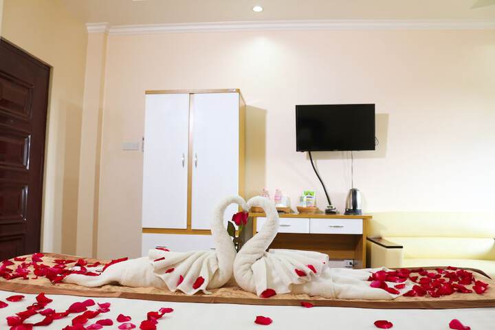 Room 15 of 37