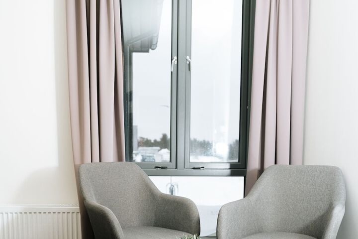 Room 11 of 50