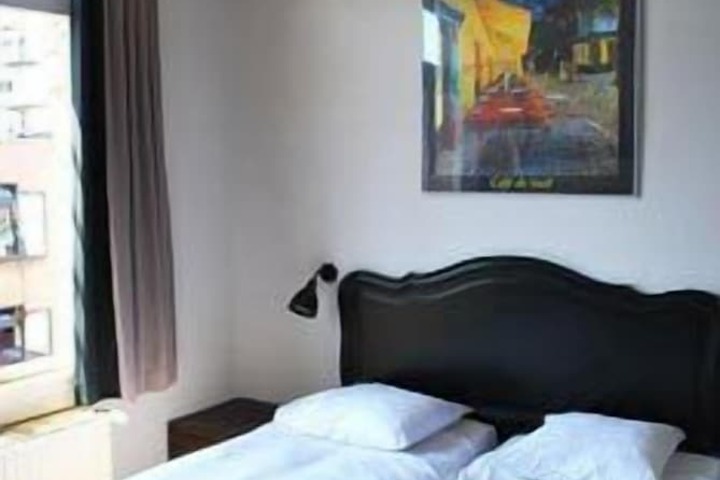 Room 19 of 42