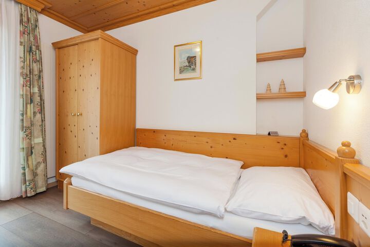 Room 54 of 111