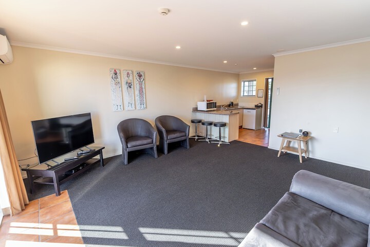 Room 14 of 36