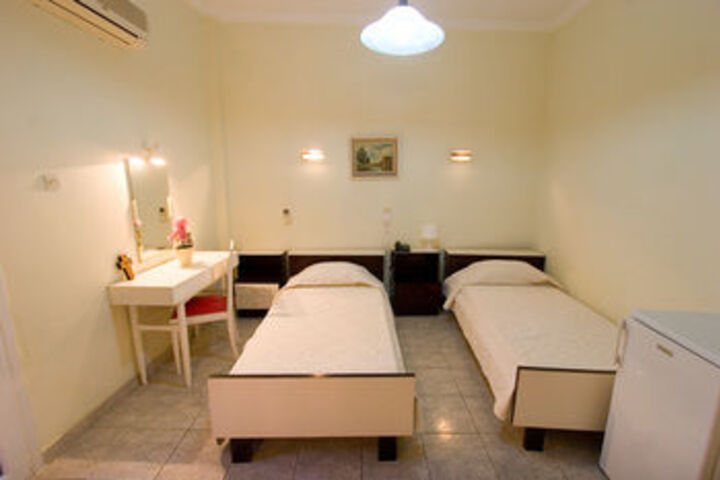 Room 14 of 31