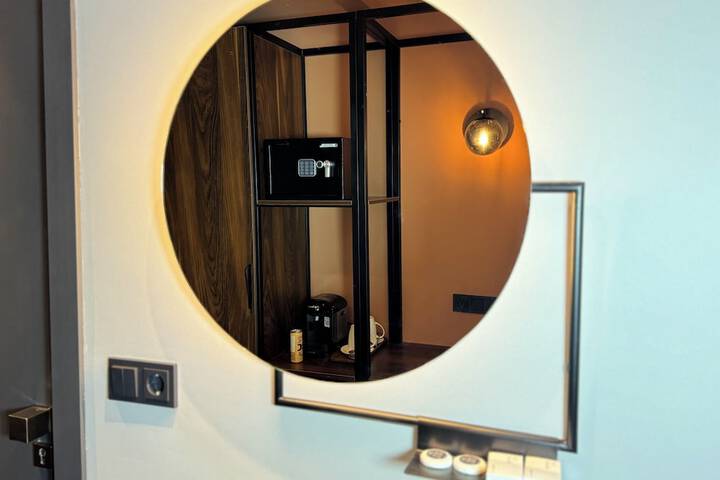 Room 58 of 104