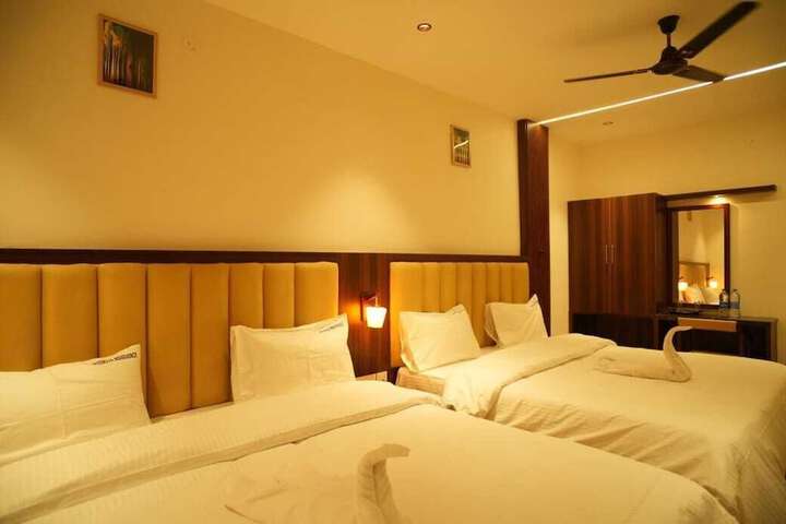 Room 2 of 12