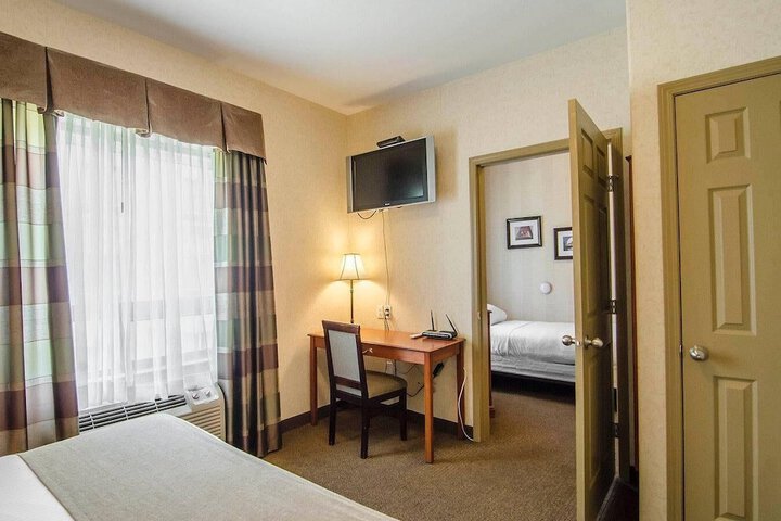 Room 34 of 66