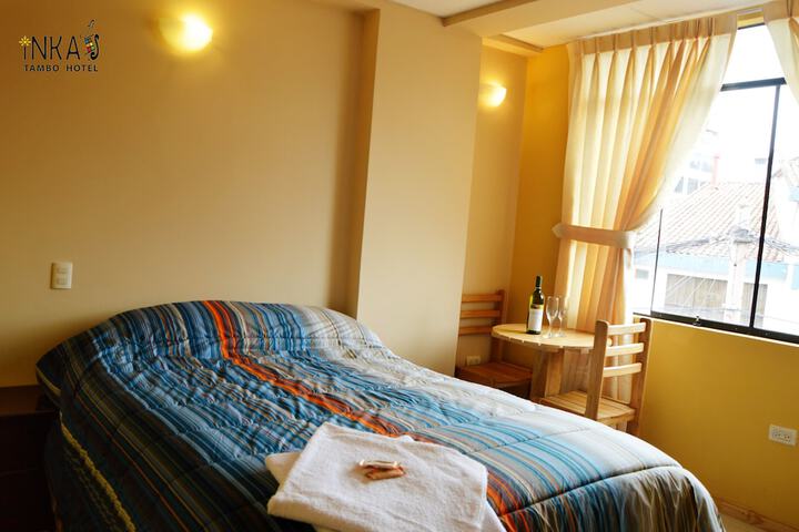 Room 6 of 24