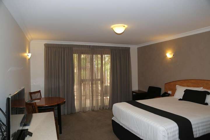 Room 7 of 39